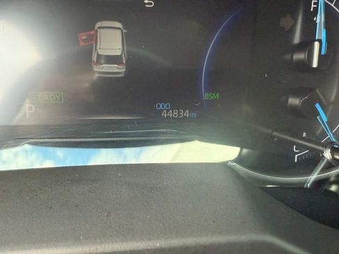 Used 2024 Toyota RAV4 XLE image 17