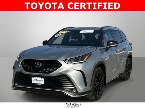 Certified 2025 Toyota Highlander XSE image 1
