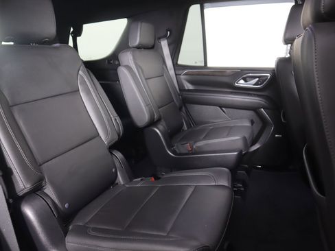 Used 2022 Chevrolet Tahoe LT w/ Luxury Package image 35