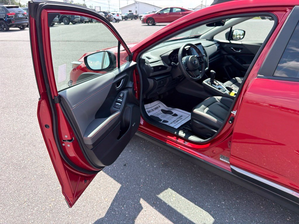 Used 2025 Subaru Crosstrek 2.5i Limited w/ Crosstrek Mirror Package AWD/4WD image 14