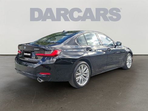 Certified 2023 BMW 330i xDrive Sedan w/ Convenience Package image 7