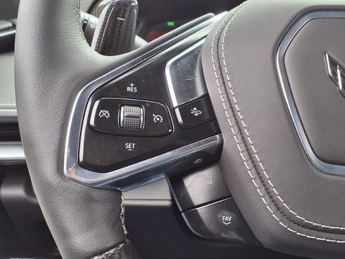 Used 2024 Chevrolet Corvette Z06 RWD image 11