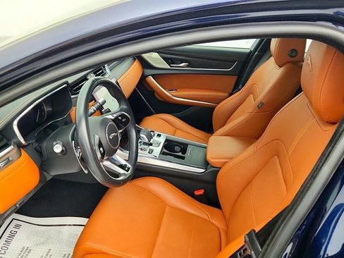 Used 2022 Jaguar XF R-Dynamic SE image 20