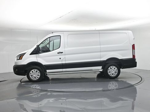 Certified 2025 Ford Transit 250 Low Roof w/ Exterior Upgrade Package RWD image 30