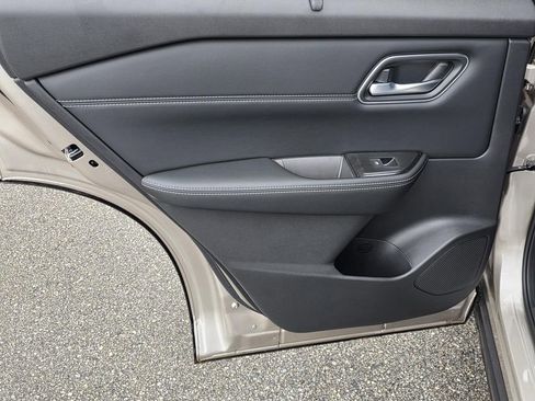 New 2026 Nissan Rogue Platinum AWD/4WD image 42
