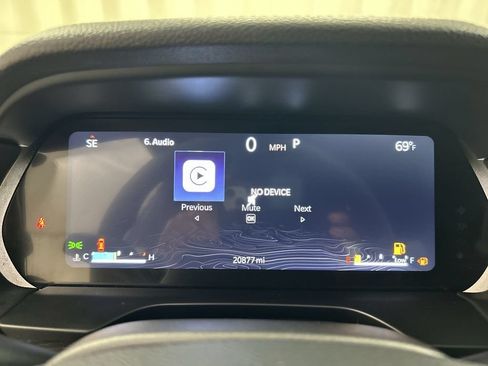 Used 2025 Jeep Grand Cherokee L Limited w/ Trailer Tow Package AWD/4WD image 13