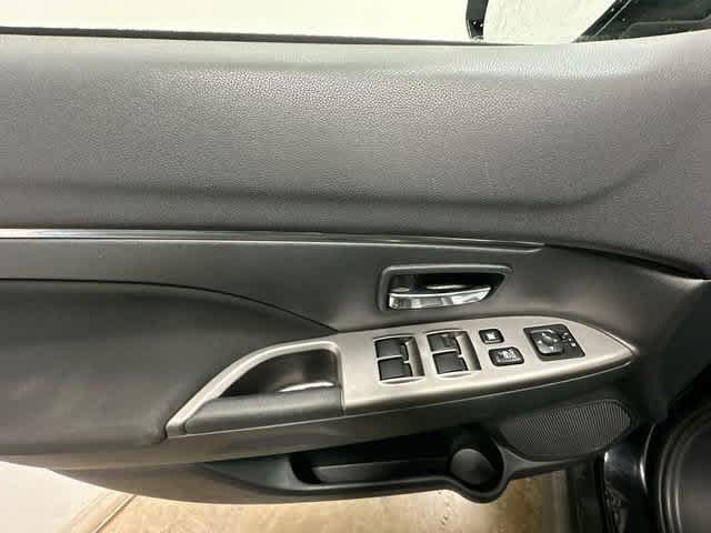 Used 2018 Mitsubishi Outlander Sport ES AWD/4WD image 15