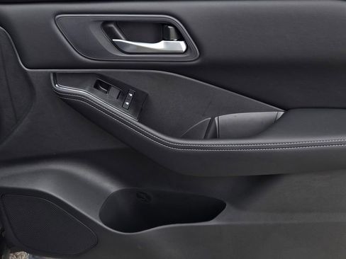 New 2026 Nissan Rogue SV FWD image 8
