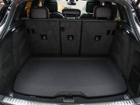 Used 2025 Porsche Macan image 30