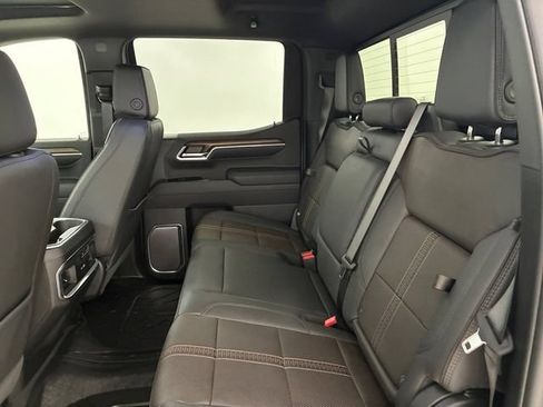 Certified 2026 Chevrolet Silverado 1500 High Country AWD/4WD image 18