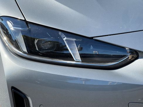 Used 2025 BMW i4 eDrive40 w/ Premium Package RWD image 10