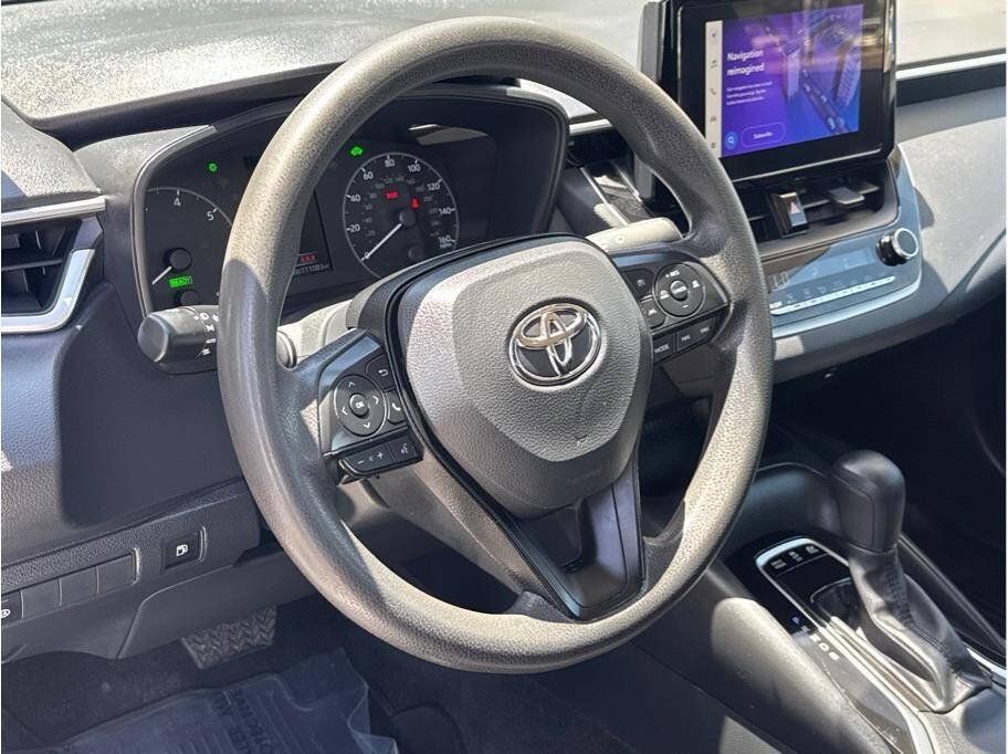 Used 2024 Toyota Corolla LE FWD image 7