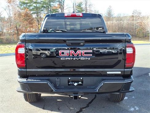 New 2026 GMC Canyon Elevation image 5