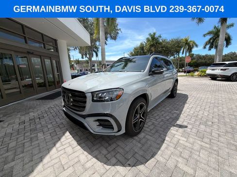 Used 2025 Mercedes-Benz GLS 450 4MATIC image 2