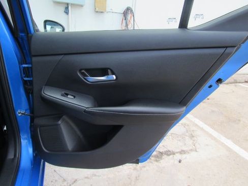 Used 2023 Nissan Sentra SV image 21