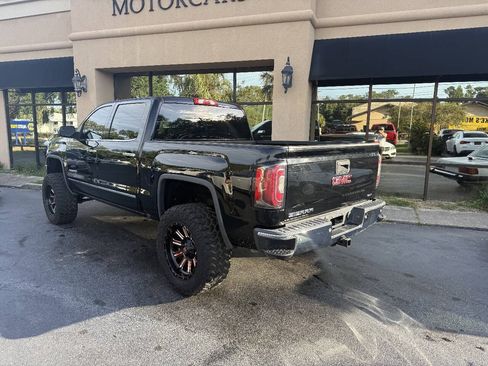 Used 2017 GMC Sierra 1500 SLT AWD/4WD image 4