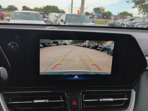 Used 2025 Chevrolet TrailBlazer LT AWD/4WD image 17