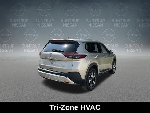 Used 2023 Nissan Rogue Platinum w/ Platinum Premium Package AWD/4WD image 12
