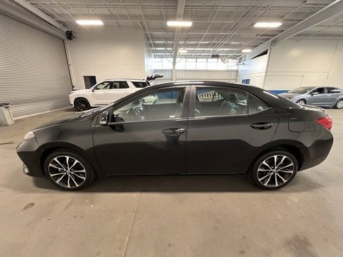 Used 2019 Toyota Corolla L image 6