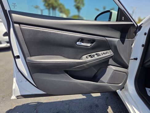 Used 2022 Nissan Sentra SV w/ Trunk Package FWD image 34