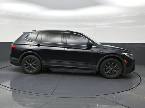 Used 2024 Volkswagen Tiguan SE FWD image 6