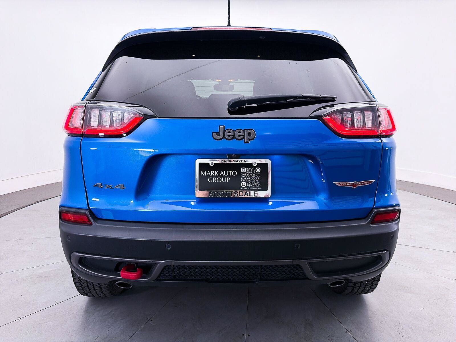 Used 2019 Jeep Cherokee Trailhawk w/ Cold Weather Group AWD/4WD image 14