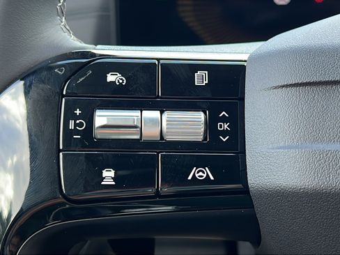 New 2027 Kia Carnival LXS FWD image 20