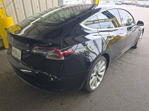 Used 2020 Tesla Model 3 Standard Range Plus RWD image 3