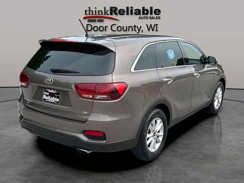 Used 2019 Kia Sorento AWD V6 image 5