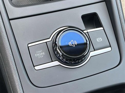 New 2025 Volkswagen Tiguan S image 29