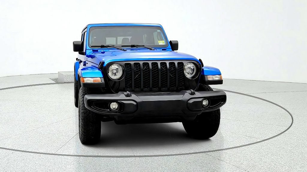 Used 2021 Jeep Gladiator Sport AWD/4WD image 2