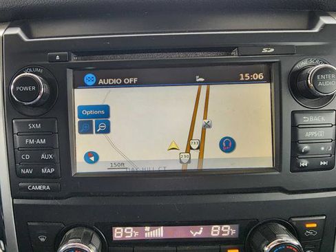 Used 2018 Nissan Titan PRO-4X w/ Pro-4x Convenience Package image 26