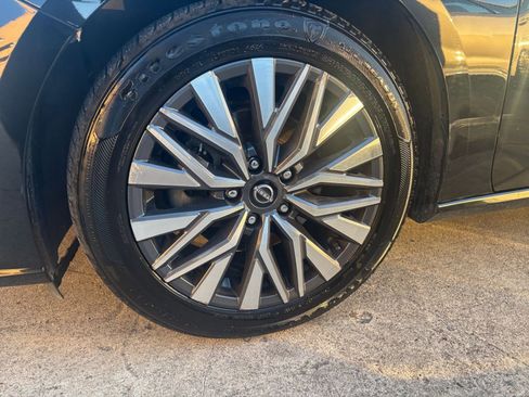 Used 2023 Nissan Altima 2.5 SV image 29