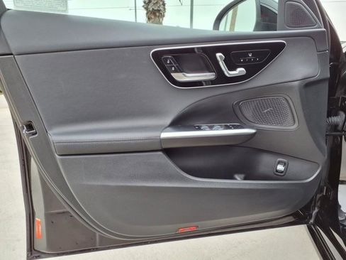 Used 2024 Mercedes-Benz C 300 Sedan image 11
