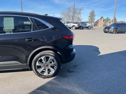 Used 2025 Ford Escape Platinum image 7