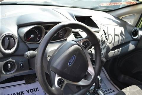 Used 2013 Ford Fiesta SE FWD image 12