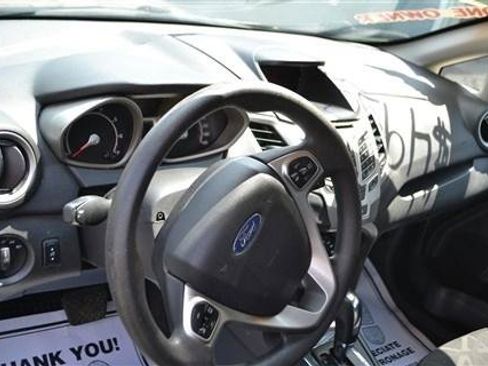 Used 2013 Ford Fiesta SE FWD image 12