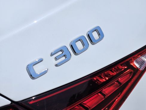 Used 2023 Mercedes-Benz C 300 Sedan image 25