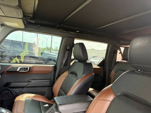 Used 2024 Ford Bronco Outer Banks AWD/4WD image 5