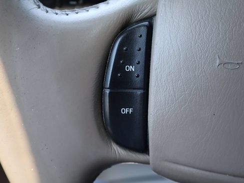 Used 2002 Ford F350 Lariat AWD/4WD image 8