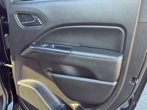 Used 2021 GMC Canyon AT4 image 28