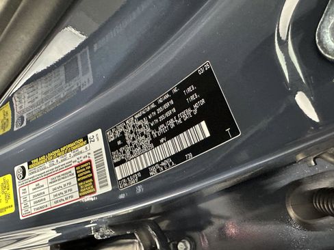 Used 2025 Toyota Grand Highlander AWD image 16