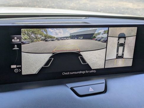 New 2025 MAZDA CX-90 Plug-In Hybrid w/ Premium Plus image 34