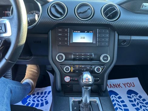 Used 2021 Ford Mustang Coupe image 22