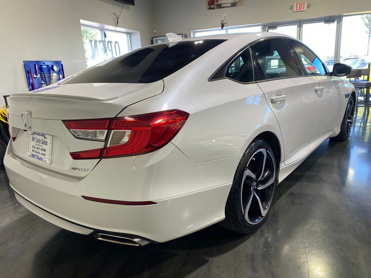 Used 2020 Honda Accord Sport image 6