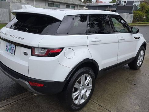 Used 2019 Land Rover Range Rover Evoque SE Premium AWD/4WD image 5