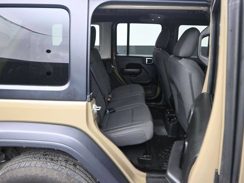 Used 2025 Jeep Wrangler Unlimited Sport AWD/4WD image 31