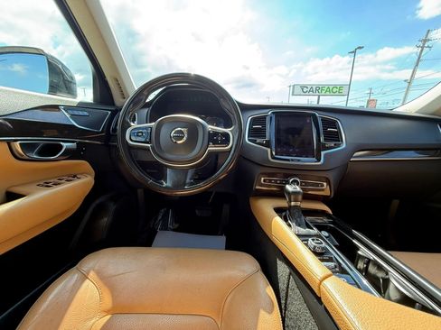 Used 2016 Volvo XC90 T6 Momentum w/ Momentum Plus Package AWD/4WD image 26