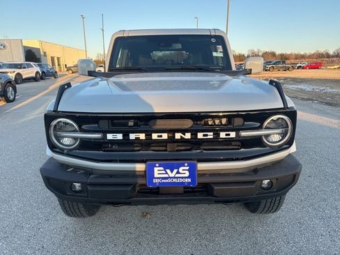 New 2026 Ford Bronco Outer Banks image 2