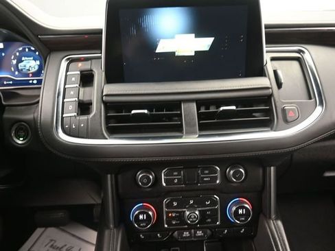 Used 2022 Chevrolet Tahoe LT w/ Luxury Package image 10